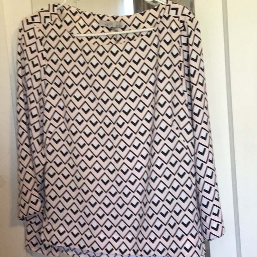 Delia Tops